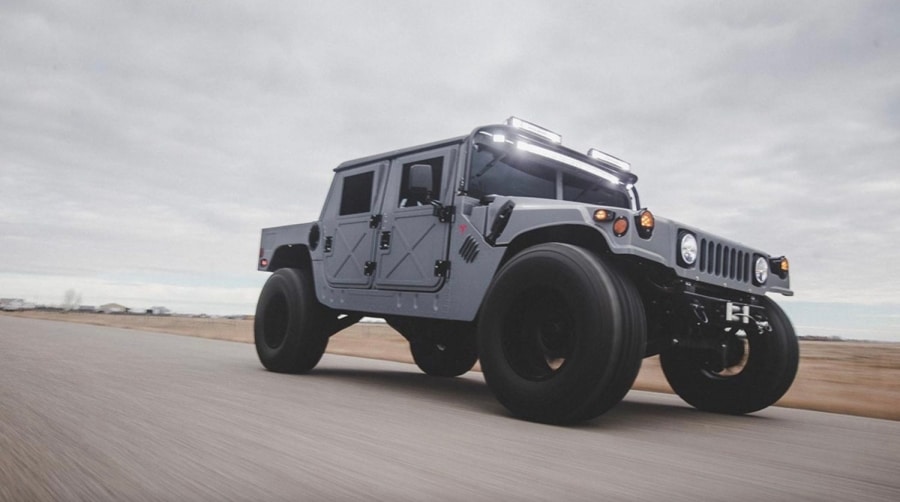 Бесшумный Hummer: брутальный Hummer H1 получил силовую установку от Tesla