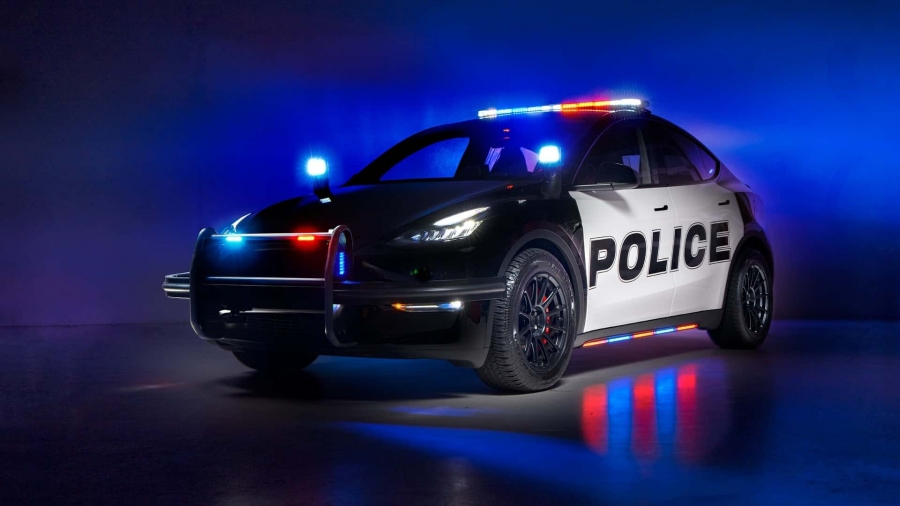 Электромобиль Tesla Model Y получил полицейскую версию и подорожал почти вдвое