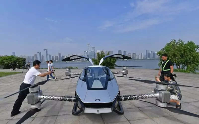 Летающие автомобили набирают популярность в Китае