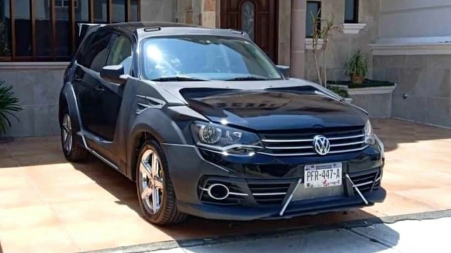 Кто-то пытался превратить Chrysler PT Cruiser в Volkswagen
