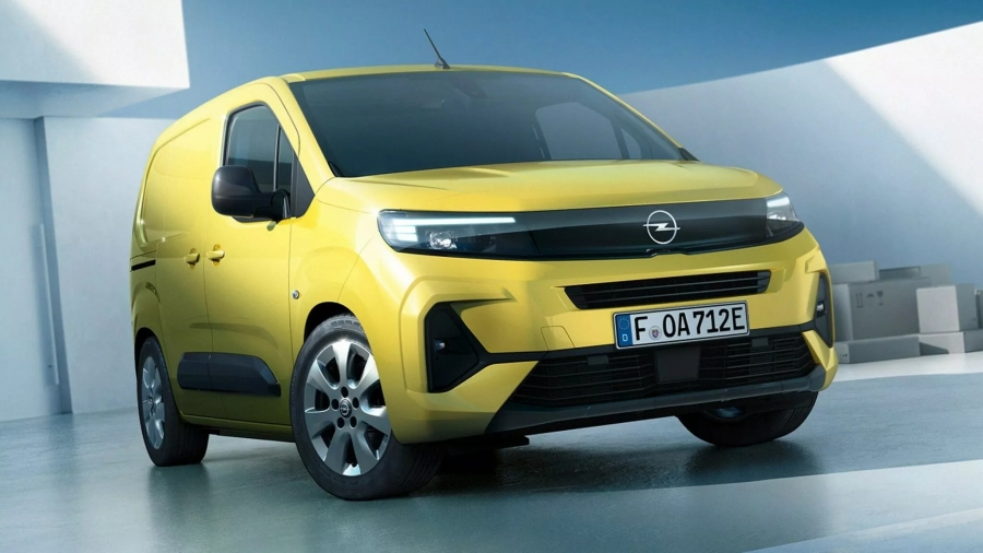 Обновленный Opel Combo дебютировал с несколькими вариантами двигателя внутреннего сгорания и в качестве электромобиля.
