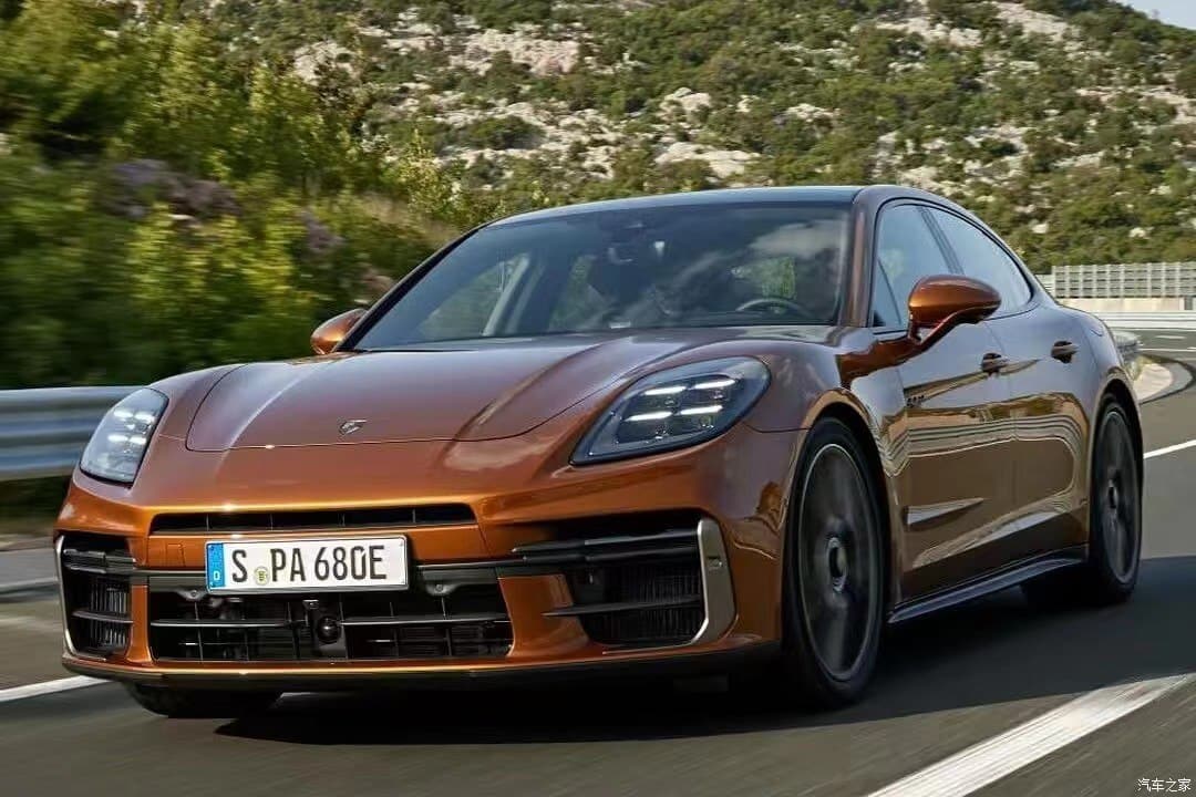 Porsche Panamera 2024 рассекретили незадолго до дебюта