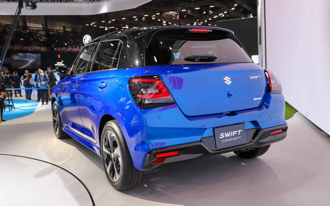 Новый сузуки 2023. Новый Сузуки Свифт 2023. Suzuki Свифт 2024. Suzuki Swift поколения. Тойота Свифт 2024.