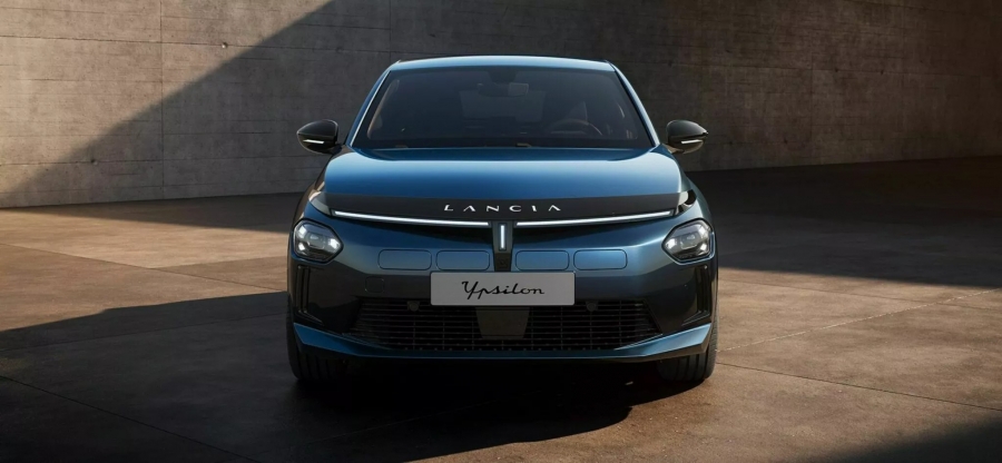 Lancia официально представляет электрический хэтчбек Lancia Ypsilon EV