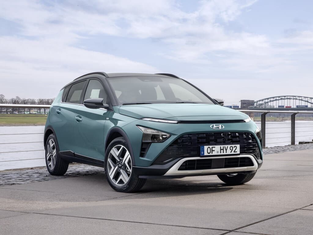 Hyundai Bayon 2024 в России подешевел на 300 тысяч рублей