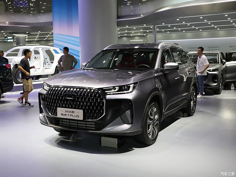 Chery Tiggo 7 Plus 2025 официально представлен в Чэнду